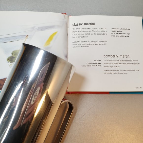 Vintage Oneida Silver Plate Cocktail Martini / Drink Pitcher - Picture 13 of 14